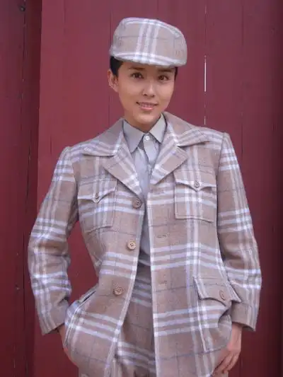 /a>, a href="#" data-lemmaid="5882030">颜丹晨 /a>等主演的抗战剧