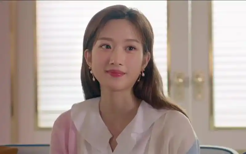 【文佳煐cut】那个男人的记忆法e09cut10 "应该会知道我的生日的吧?