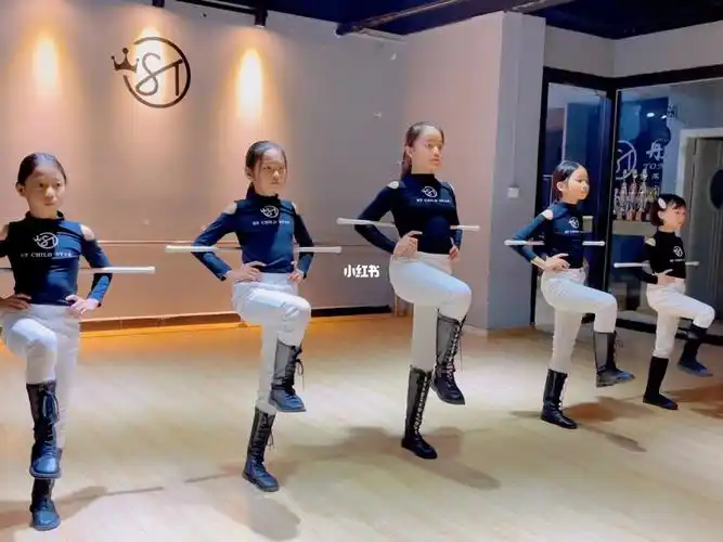 少儿模特形体素质训练