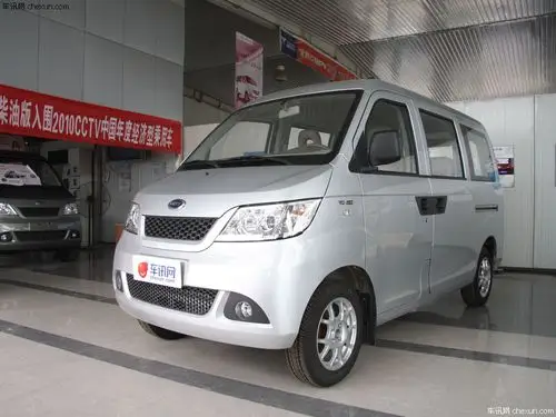 2年的银色开瑞优优面包车,2.5万