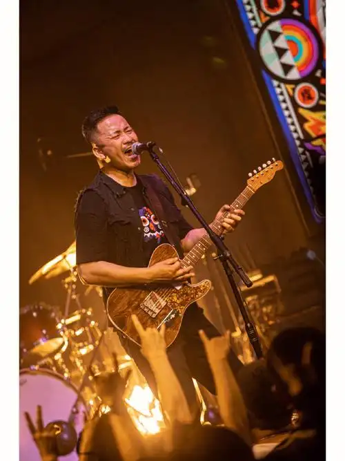 布衣乐队音乐现场拍摄