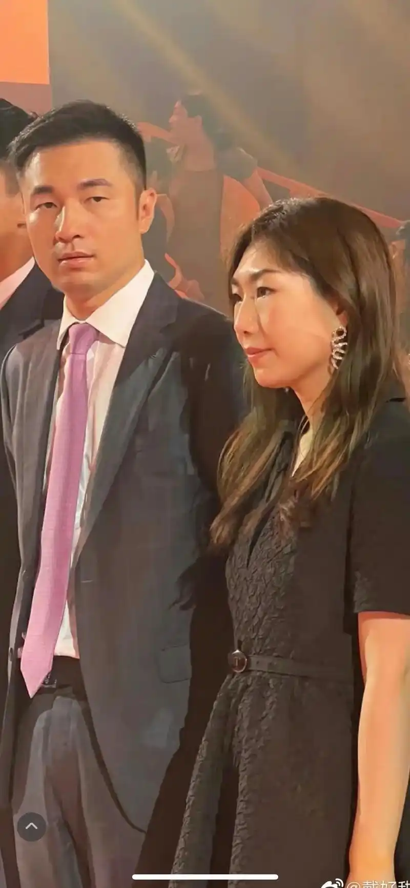 鸿荣源集团总裁赖公子赖俊霖和太太刘楸妍,一个请了王心凌