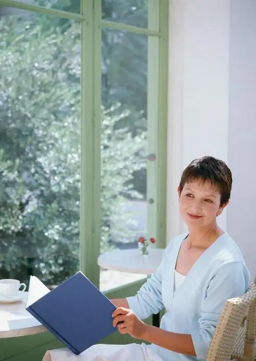 老年人室内休闲图片第76张