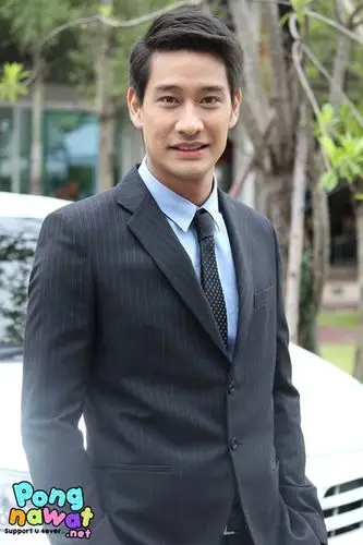 p>纳瓦·君拉纳拉(pong),泰国男演员,模特,中泰混血儿,1978年7月10日