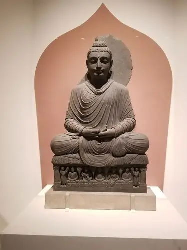 犍陀罗佛陀坐像 公元100—300年,巴基斯坦犍陀罗