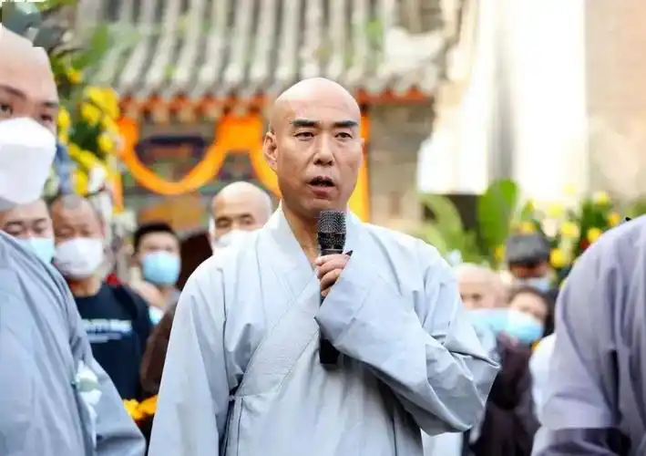 悲明老和尚追思法会在五台山龙泉寺举行