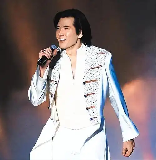 回顾错过叶倩文62岁无妻无子的费翔如今怎么样了