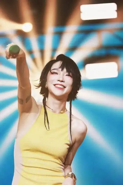 刘恋首场个人音乐会佳丽