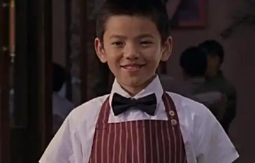 周星驰的电影 功夫里边 关于棒棒糖的那段很感人的背景音乐是什么 求