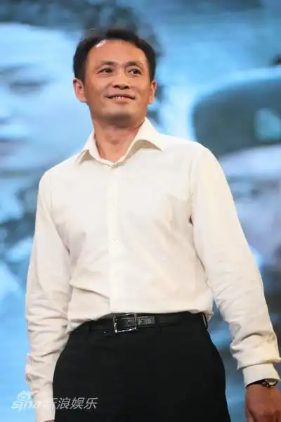 图文白银帝国首映主演丁志诚