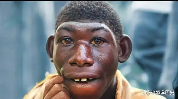 非洲男孩艾力长相酷似猿猴总被人欺负后来成为网红拥有千万粉丝