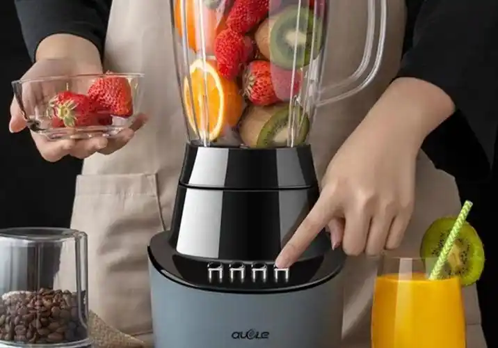夏季爱鲜榨果汁消暑,选好榨汁机是关键