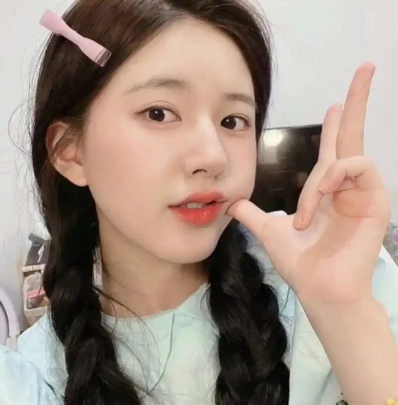 赵露思稀有图片📷 赵露思稀有图片🌷 真的绝绝子💗 "一露有你