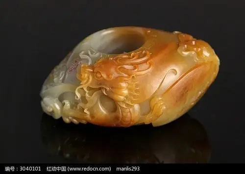 黄田玉龙形龙头玉环玉石雕刻商业摄影