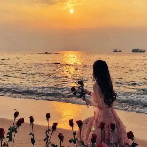 淡雅女生头像图片