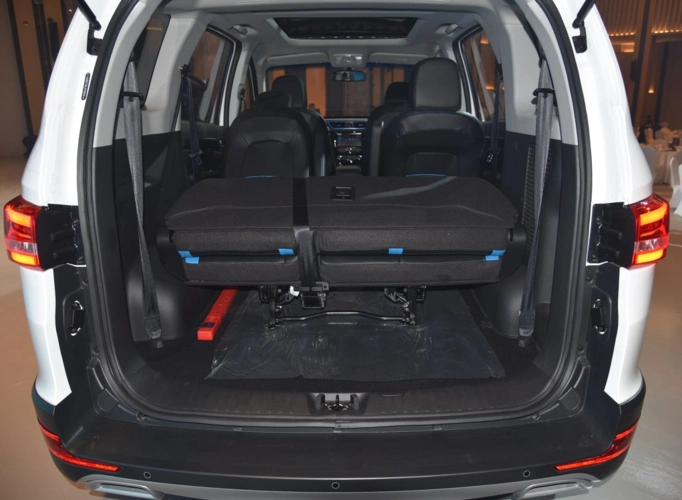 开瑞k60ev空间图片