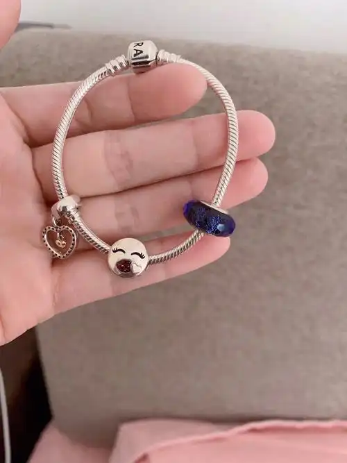 出潘多拉手链95成新给钱就卖年龄大了真