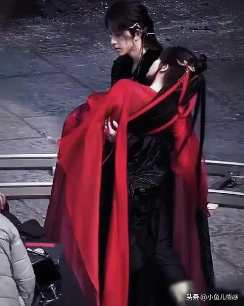 深情回顾影视剧公主抱任嘉伦成毅白敬亭彭于晏赵丽颖展