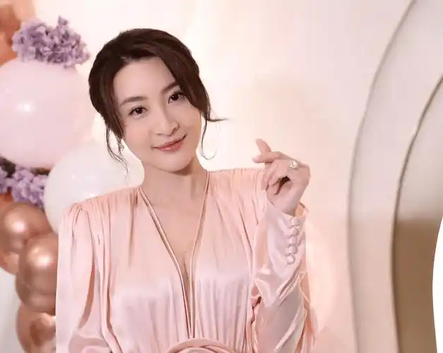 林夏薇真空上阵担心走光!爆拍续集压力大体重急降!_马国明_活动_理想