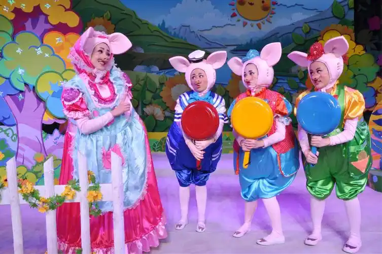 【青岛演艺集团首场演出】全国巡演～胶州站～著名童话剧《三只小猪》