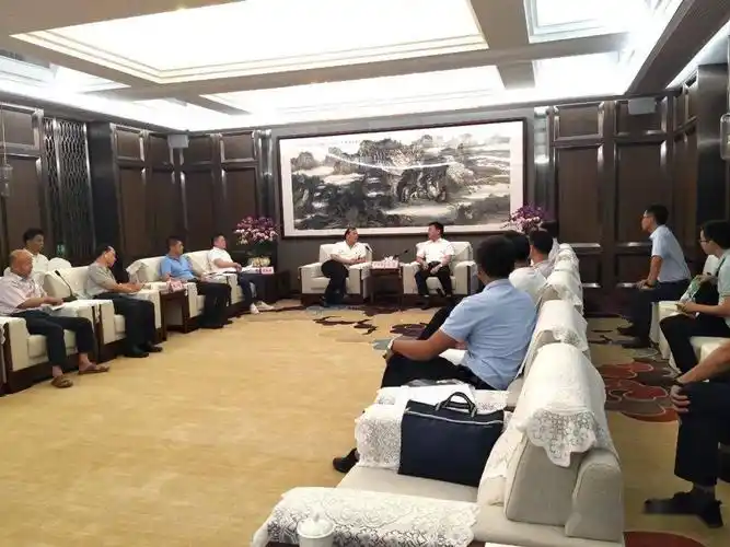 普宁市委书记肯定"翔栩"品牌_手机搜狐网