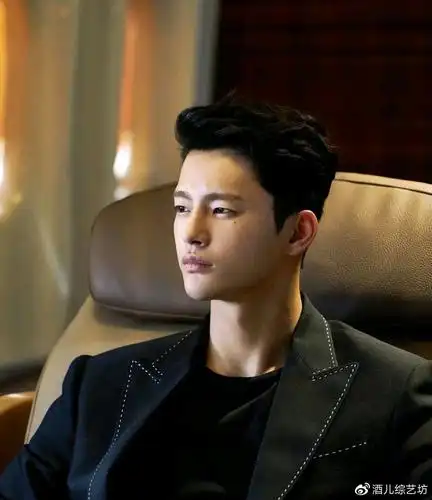 韩剧《灭亡》徐仁国剧中高冷,剧外反差萌,与朴宝英的互动很有趣