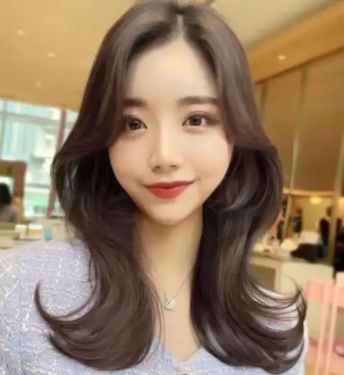 适合中长发的卷发 外翻中长发型最流行_女生卷发 - 美发站