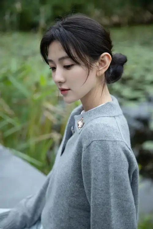 erdos善 系列##低盘发是梁洁的美丽开关