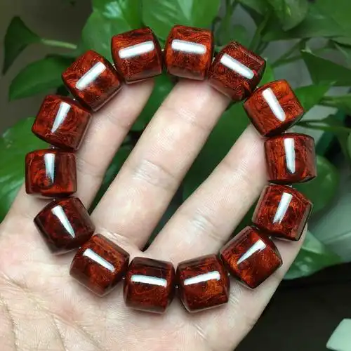 【双十一嗨购】小叶紫檀1.5*14颗桶珠满瘤疤手串