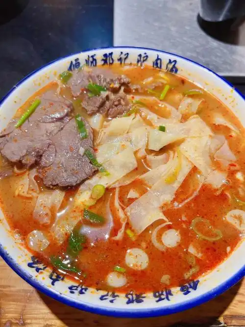 洛阳人的早餐从一碗驴肉汤开始