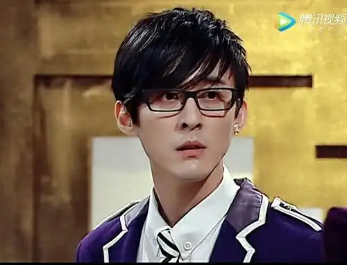 影视同人小说 萌学园之神秘的塔罗牌谜亚星.斯坦星愿!