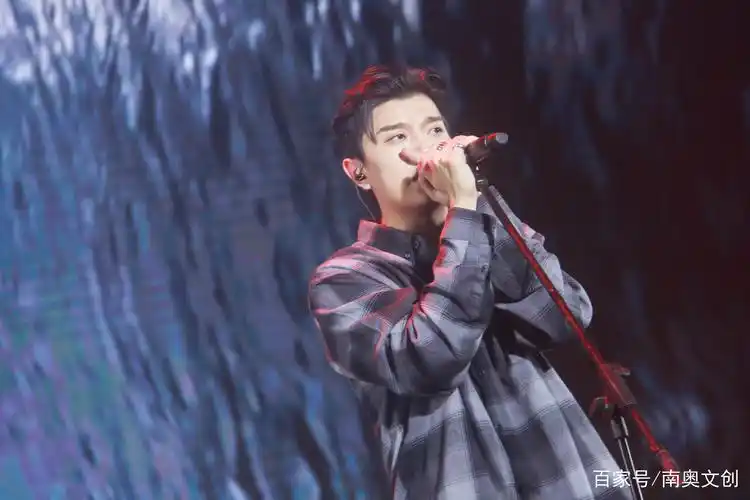 满舒克 2018醉在江南·绍兴音乐节现场高清