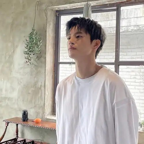 温柔帅哥徐仁国02