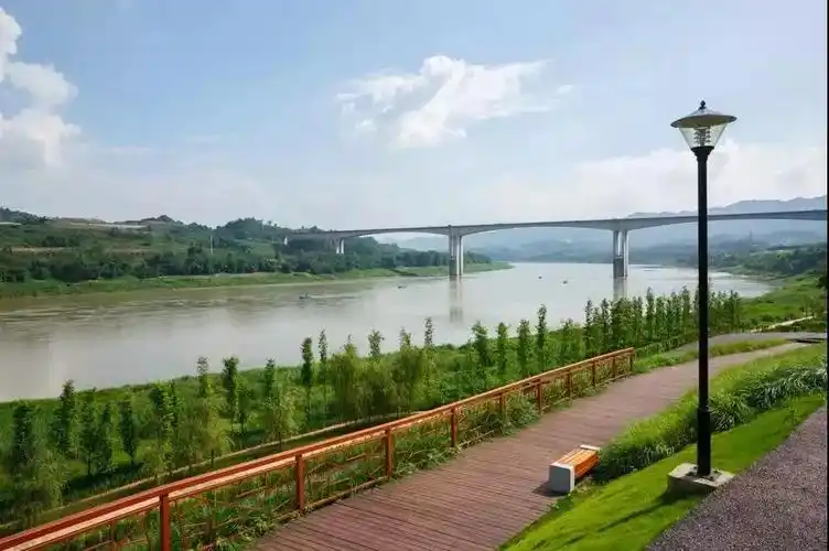 财理财 自媒体 自媒体还记得14年前的深圳,葵涌镇地块由于位置略远