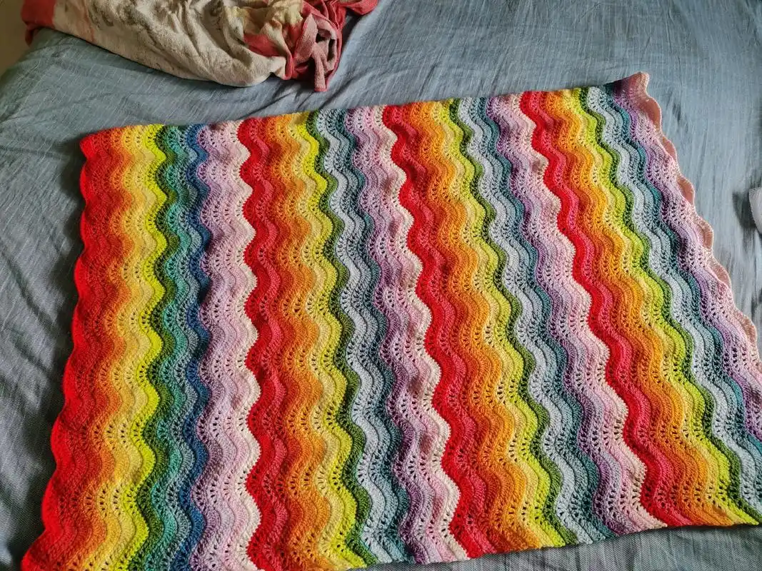 完美#手工编织 #苏苏姐家 #彩虹毯子  - 抖音