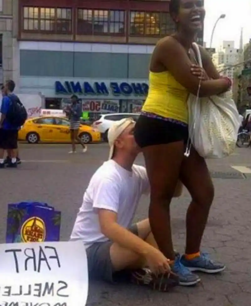 世界上最奇葩的职业"闻屁师",美国小伙靠闻屁,月收入上万!