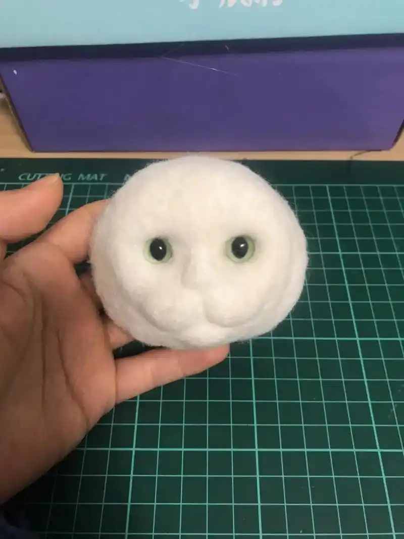 大家期待的羊毛毡美短猫咪成品做好了中途拍的照片简直不敢直视害