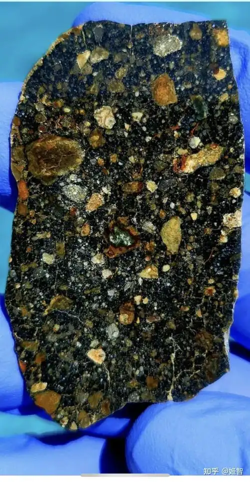 各种珍稀月球陨石