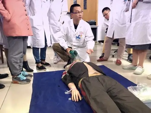 放射影像科急救cpr演练