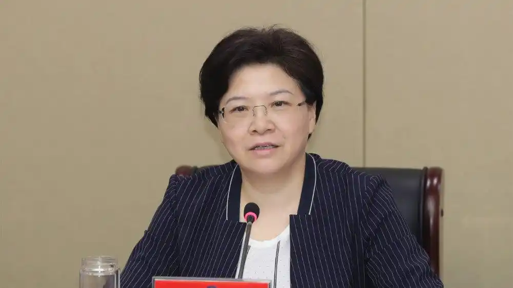 携匾上任的女市委书记,履新南京转发5评论11赞40