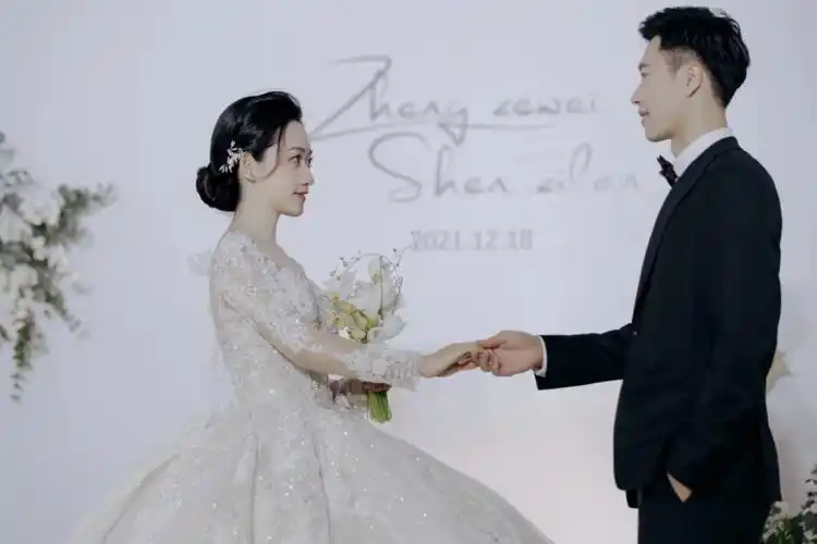 明星新郎朱亚文yyds