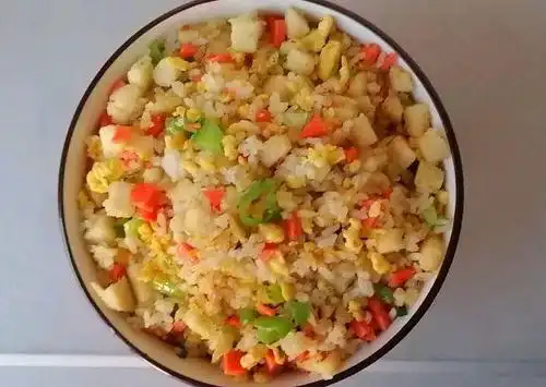 新手小白也能学会的尖椒鸡蛋炒馒头大米