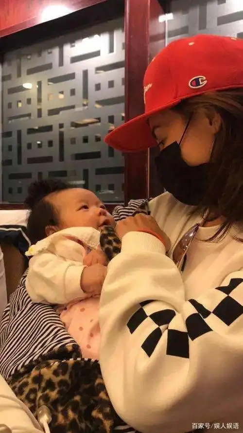 红颜祸水张柏芝,曾拆散好兄弟,如今三胎生父成谜