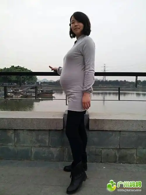 肚子大我倒没太多的担心,担心就是妊娠纹啊,但愿它能远离我