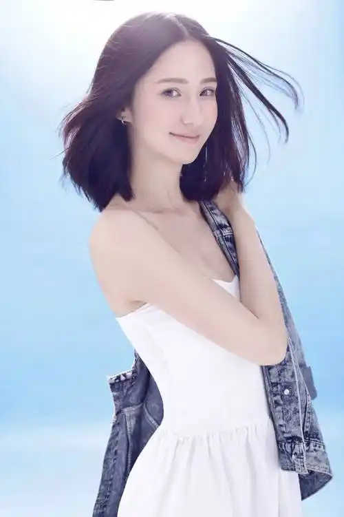 她被称为东方第一美女,曾是《肉蒲团》女主角,现在活成这样_蓝燕_电影