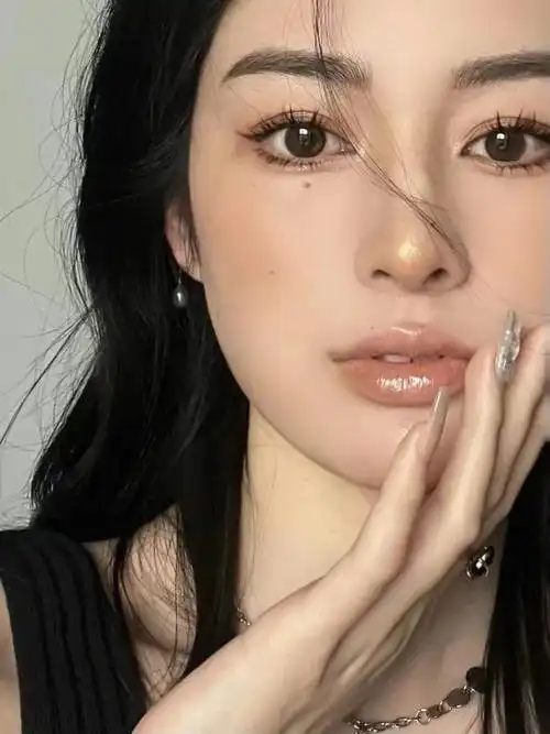 自拍怎么拍的今天来给大家分享高清妈生感的出片技巧ios和安卓手机的