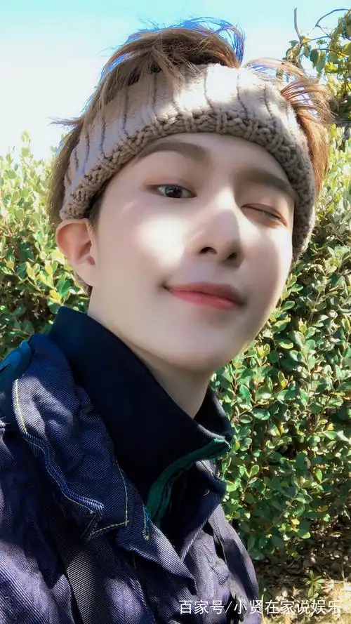 范丞丞各期杂志写真,出道后的他魅力十足!