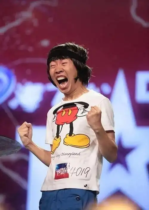 从被嫌弃的表情帝到撑起内娱半边天杨迪成名之路有多艰难