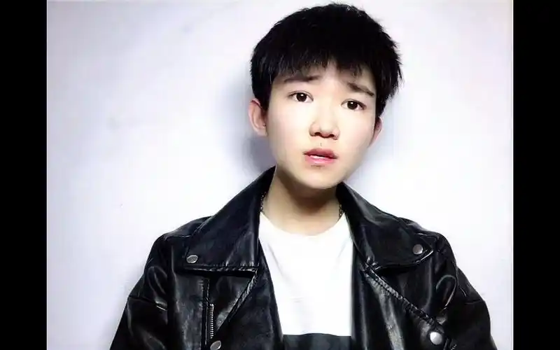 【万宇豪】像我这样的人-毛不易_哔哩哔哩 (゜-゜)つロ 干杯~-bili