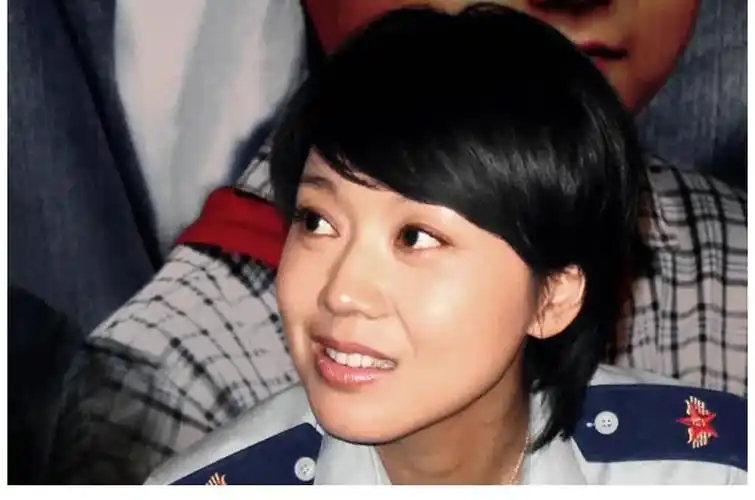 貌若天仙",实则"歪瓜裂枣"的9大女星,个个整的惊艳 _景甜|闫妮|蔡依林